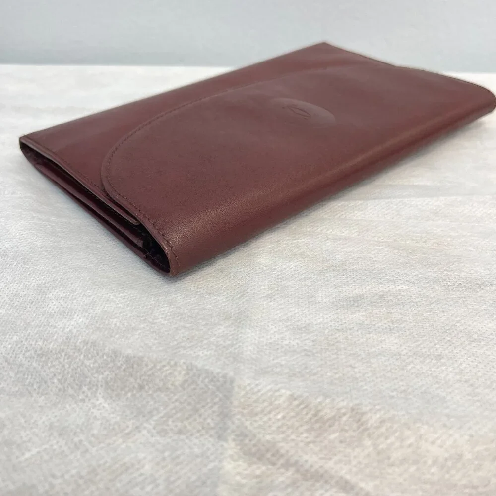 Must De Cartier Vintage Bordeaux Tri-fold Kisslock Leather Wallet - Preowned